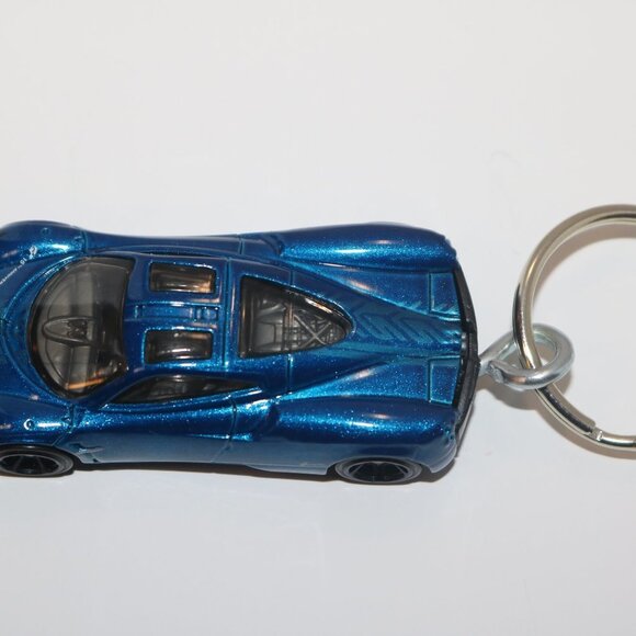 Hot Wheels Gran Turismo Pagani CUSTOM keychain - Picture 7 of 7